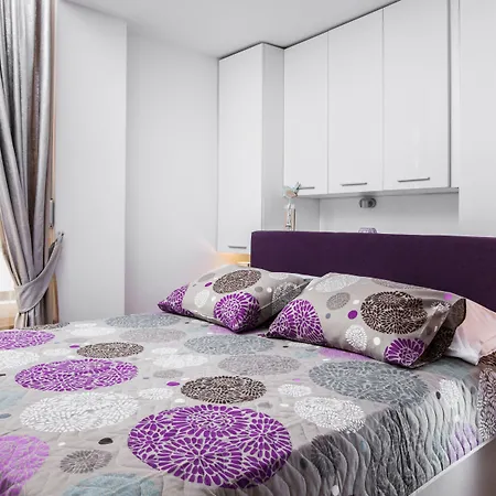 Apartament L&l Split